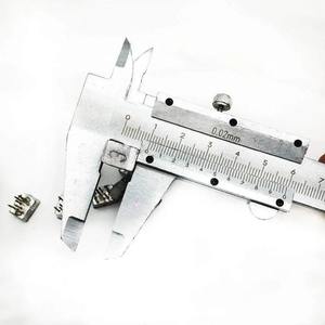 Pinza per Tatuaggi Animali con Numeri e Lettere per Conigli, Gatti, Cani e Furetti - Strumento Essenziale per la Gestione degli Animali Domestici - Product Image 2