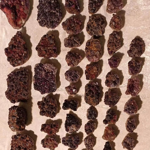 ชุดของขวัญหินอะมีทิสต์สีม่วงธรรมชาติสวยงาม คุณภาพพรีเมียม สำหรับสะสม ตกแต่ง และบำบัดรักษา - Product Image 1