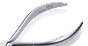 NGHIA NIPPERS Pince à cuticules en acier inoxydable C-03 plaqué gris Fabriqué au Vietnam Outil professionnel de soin des ongles de haute qualité - Product Image 2
