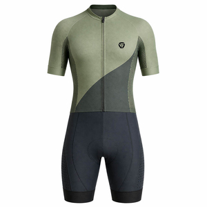 Tenue de cyclisme style streetwear pour hommes, tissu léger, idéale pour les séances de vélo décontractées et les activités quotidiennes - Product Image 1
