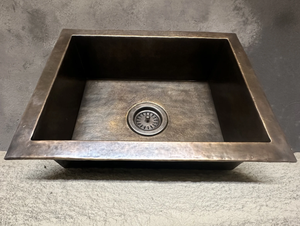 Évier de cuisine contemporain en laiton massif, fait main, de luxe, à cuve unique profonde, moderne, pour cuisines résidentielles - Product Image 1