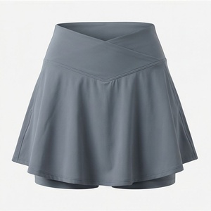 Jupe courte à taille haute pour femmes, couleur unie, plissée, style sportif, tissu respirant en spandex et polyester, à porter en toutes saisons - Product Image 1
