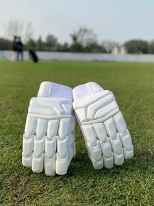 ถุงมือตีคริกเก็ตแบบมืออาชีพ ดีไซน์สั่งทำได้ รุ่นใหม่ปี 2026 ราคาขายส่ง - Product Image 1
