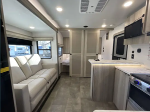 Camping-car de luxe 2024 F-o-r-e-s-t R-i-v-e-r S-a-l-e-m 26DBUDX, caravane, camping-car, remorque de voyage - Product Image 2