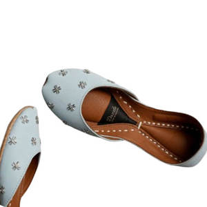 รองเท้าคุสซ่าแฟชั่นน้ำหนักเบา พิมพ์ลายลำลองสำหรับผู้หญิง หนังแท้ พื้นกันลื่น ปรับแต่งสีและขนาดได้ - Product Image 1