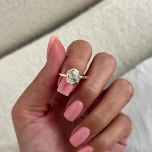 Modern Style VS1 Hexagon Cut Diamond Unique Fancy Ring Lab Grown 2.01CT With 18K Solid Gold Fine Anniversary <b>Party</b> Gift Jewelry - Product Image 1