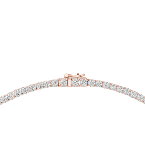 Un nombre sofisticado y elegante que realza el flujo continuo y fino de las piedras pequeñas. - Product Image 2