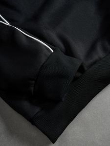 Conjunto Deportivo para Hombre, Sudadera Negra con Ribete en Contraste y Pantalones Anchos, Ropa Casual Premium de Dos Piezas - Product Image 5