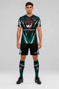 Tenue de football professionnelle, vêtements de sport de qualité supérieure, maillot et short personnalisés, tissu durable et à séchage rapide pour clubs, écoles, collèges - Product Image 1