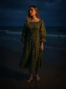 Robe mini élégante, parfaite pour les fêtes, pour femmes. Achetez directement auprès d'un fournisseur indien au prix d'usine. - Product Image 2