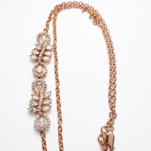 Collar con Diamantes Cultivados en Laboratorio, Corte Pera y Redondo, en Oro Rosa de 9K |   Joyería Fina y Elegante - Product Image 3