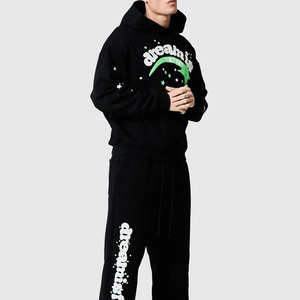 Conjunto Deportivo con Capucha para Hombre Dreamisit, Negro, de Algodón, Estilo Urbano, Sudadera de Manga Larga y Pantalones Deportivos con Estampado Frontal - Product Image 1