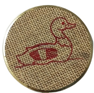 Posavasos ecológico con estampado de pato rojo Diseño moderno hecho a mano Bordes de metal posavasos de punto de fibra natural para cada ocasión - Product Image 2