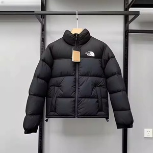 Nouvelle arrivée 2025, veste d'hiver noire pour homme North-Face, rembourrée de duvet, logo sur le devant - Product Image 1
