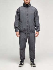 Survêtement coupe-vent pour homme de haute qualité, couleur unie, vêtements d'extérieur, personnalisable, matériau polyester léger, poches latérales - Product Image 1