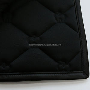 Juego de almohadillas de sillín duraderas personalizadas para carreras de caballos, alfombrilla de satén, Productos Ecuestres equinos con colores personalizados fabricados en la India - Product Image 6