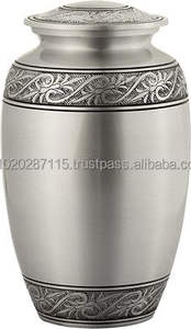 Urnes de crémation en aluminium fabriquées à la main solides pour cendres humaines avec des finitions lisses idéales pour le placement de niche et à la maison - Product Image 4
