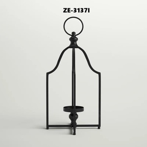 Candelabro de Metal Vintage Hecho a Mano, Inspirado en el Estilo Antiguo, Adorno Decorativo para Bodas Rústicas y Hoteles de Lujo - Product Image 1