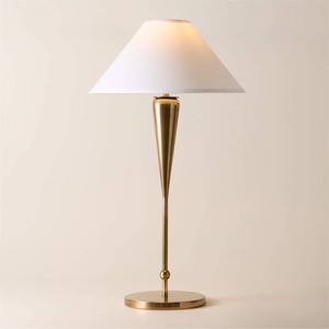 Lampe de table artisanale en laiton finition moderne KS International avec abat-jour en tissu, modèle KSI_8011 pour salon, chambre à coucher, hôtel - Product Image 1