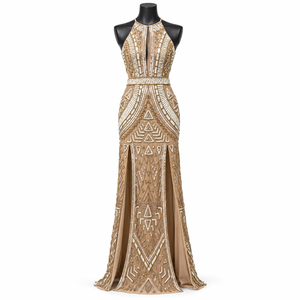 Vestido de noche color oro champán con cuello halter y cuentas geométricas |   Vestido largo ajustado con aberturas laterales en la cintura y doble abertura frontal - Product Image 1
