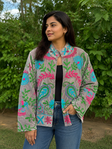 Chaqueta de terciopelo bordada a mano de primera calidad para mujer |   Ropa Exterior de Terciopelo con Diseño Floral de Lujo |   Chaqueta de Invierno de Moda Boutique - Product Image 1
