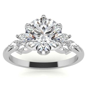 Bague en moissanite géométrique à taille ronde, en argent sterling 925 plaqué or blanc, bijoux de luxe pour fiançailles, mariage, promesse, anniversaire - Product Image 3