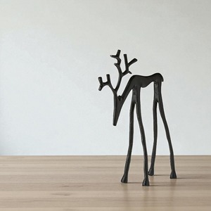 Elegante y Sencilla Figura Decorativa de Reno Negro, Adorno Navideño Perfecto para Mesa y Decoración del Hogar, Venta al por Mayor desde India - Product Image 3