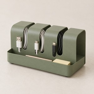 Organisateur de câbles métalliques pour bureau, support de câbles vert sauge, plateau de gestion des câbles de charge en fer - Product Image 1