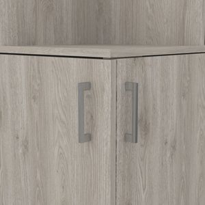 Mobile Bar Angolare Grigio Chiaro Syrah per Soggiorno con Otto Scomparti per Bottiglie, Doppia Porta e Due Ripiani Aperti - Product Image 3