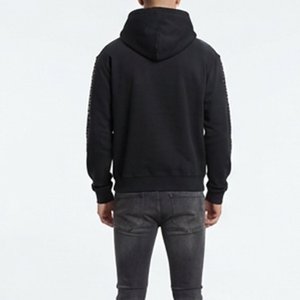 Sudadera con capucha negra personalizada para hombre con estampado de dragón y mangas con pedrería, estilo casual para otoño, corte regular, material French Terry - Product Image 2