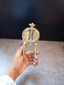 Cortador de Nuez de Betel de Latón Vintage con Diseño de Pájaro, Hecho a Mano en India, Cortador de Supari Sarota Tradicional de Latón para Nuez de Areca - Product Image 1