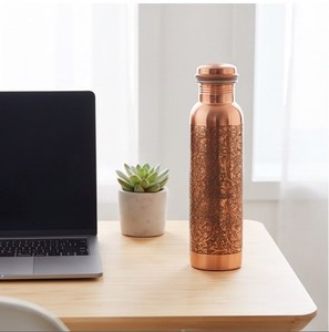 Botella de Agua de Cobre con Patrón Floral Grabado con Láser, Tapa de Rosca, Frasco Metálico para Senderismo y Camping - Product Image 4