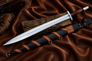 Espadas LEGACY BLADES, Réplica de Espada Hecha a Mano en Acero Inoxidable, Funda de Cuero, Diseño Vertical Moderno, Coleccionable, Decorativa, para Montar en la Pared - Product Image 3