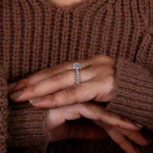 Bague de fiançailles et d'anniversaire en or massif 14K au design antique Diamant halo unique cultivé en laboratoire pour femme - Product Image 6