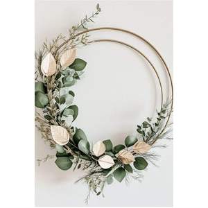 Couronne de Noël murale en métal vieilli de qualité supérieure, décor vintage en bronze avec baies, guirlande pour la maison, art mural de Noël - Product Image 4