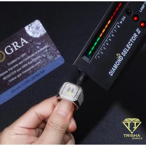 Vente en gros d'anneaux statement en argent sterling 925 avec diamants moissanite pour les marques de bijoux et les magasins de détail - Product Image 4