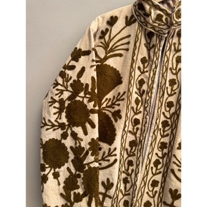 Veste en velours pour femmes en gros, veste brodée à la main avec des motifs floraux, doublure en coton, style hippie, manteau d'hiver pour femmes - Product Image 5