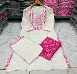 Ensemble Salwar Kameez en coton doux de qualité export avec dupatta, confortable pour un usage quotidien, disponible à la vente pour femmes - Product Image 6