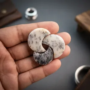 Opale dendritique en gros, taille lune, pierre naturelle à motifs pour la fabrication de pendentifs - Product Image 4