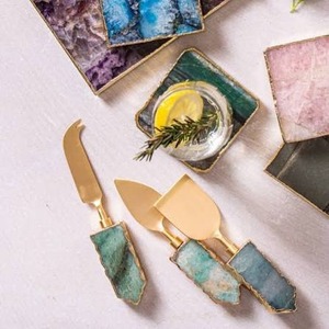 Ensemble de 3 couteaux à fromage dorés, ustensiles de service de luxe en métal avec manche bleu-vert - Product Image 1