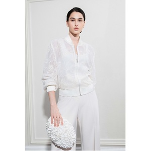 Chaqueta vaquera para mujer de gran venta, FROST JACKET FLORAL MESH LACE, chaqueta de mujer de alta calidad con cuello alto de encaje, fabricada en Vietnam - Product Image 4