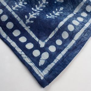 Pañuelos de algodón de verano con estampado de bloque de mano, bloque de hoja índigo impreso para uso en exteriores como cubierta para la cabeza - Product Image 6