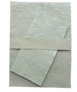 Papiers Lokta Premium au design personnalisé, 10 feuilles de papier à lettres A4 + 5 enveloppes, emballées en ensemble - Product Image 1