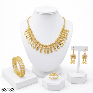 Ensemble collier et boucles d'oreilles élégants pour femme, plaqué or, zircon, design feuille tendance, chaîne corde 16 pouces, modèle 53137 - Product Image 3