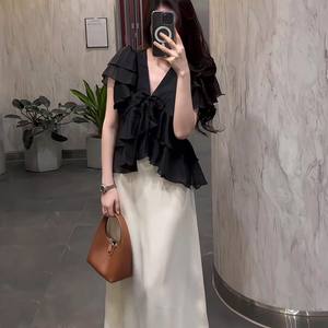 Elegante Conjunto de Dos Piezas de Verano Ecológico para Mujer, Blusa de Gasa con Cuello en V y Mangas con Volantes, con Lazo y Falda Larga - Product Image 4