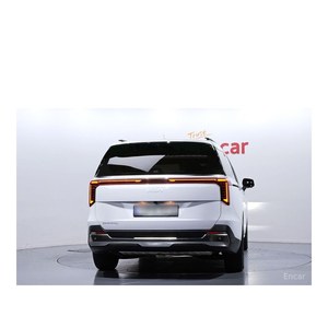 Kia Carnival Signature 2023, 9 Plazas, Diésel, Automático, con Asientos de Cuero, Cámara Trasera, Volante a la Izquierda, 25,888 km - Product Image 4