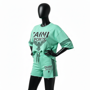 Conjunto de camiseta y pantalones cortos para mujer, algodón premium French Terry 260 GSM, tacto suave, panel en contraste, estampado serigrafiado, logotipo personalizado, conjuntos para mujer - Product Image 3