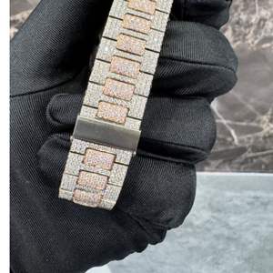 Reloj de Negocios de Alta Calidad con Diamantes de Moissanita DEF de Laboratorio de 40 mm, Estilo Hip Hop, Movimiento de Cuarzo - Product Image 2