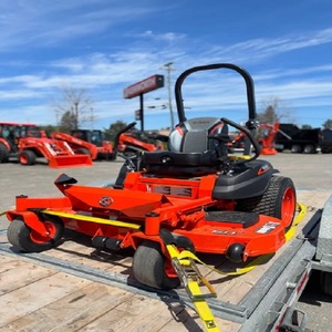เครื่องตัดหญ้าแบบ Zero Turn รุ่น Kubota ZD1211L ใช้เครื่องยนต์เบนซิน ขับเคลื่อนด้วยตัวเอง ใบมีดแบบโรตารี่ ถังเก็บหญ้าด้านหลัง เครื่องยนต์สูบเดียว - Product Image 3