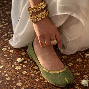 Chaussures professionnelles pour femmes de haute qualité, semelle antidérapante, dessus en daim et velours, taille personnalisée, Khussa, toutes saisons - Product Image 5